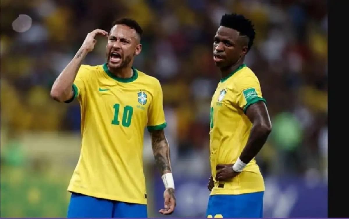 Neymar et Vinicius lors d'un match du Brésil