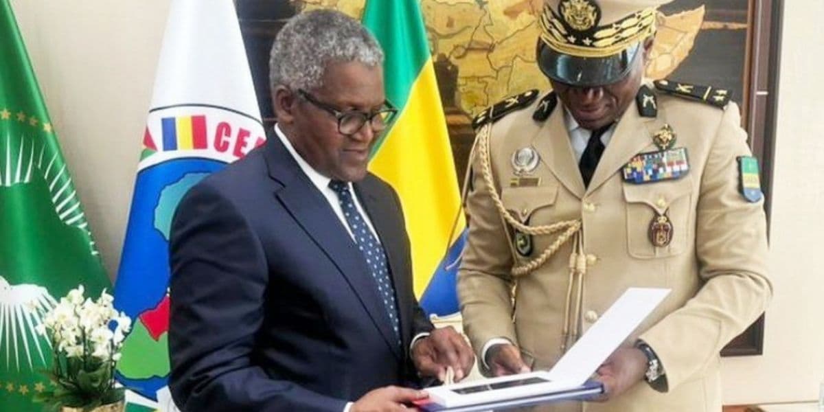 Gabon: le Président Oligui Nguema invite Aliko Dangote à  investir dans son pays