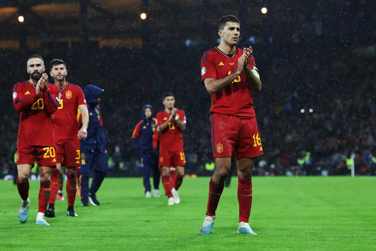 Le milieu de terrain de l'Espagne,, Rodri