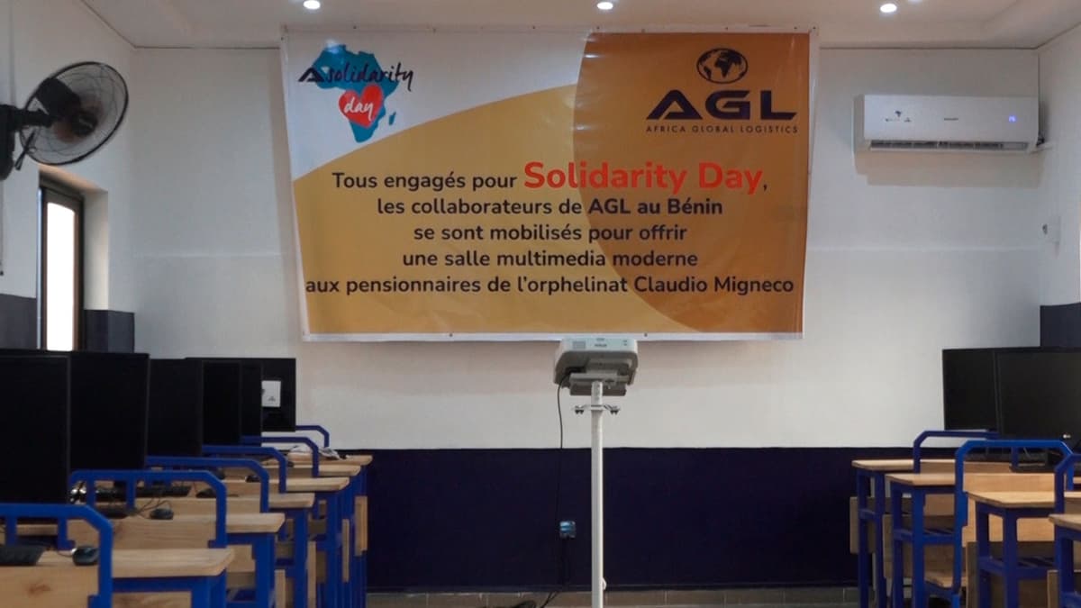 Solidarity Day: AGL au Bénin fait don d’une salle multimédia équipée à  l’orphelinat Claudio Migneco (vidéo)