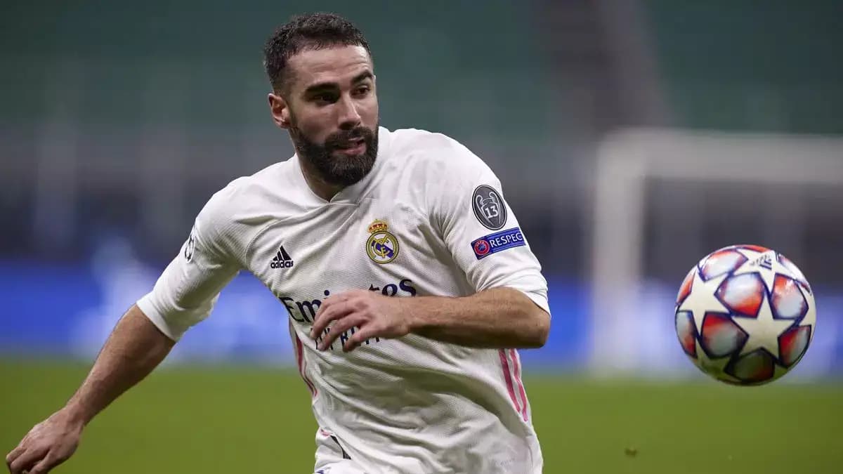 Dani Carvajal avec le maillot du Real Madrid