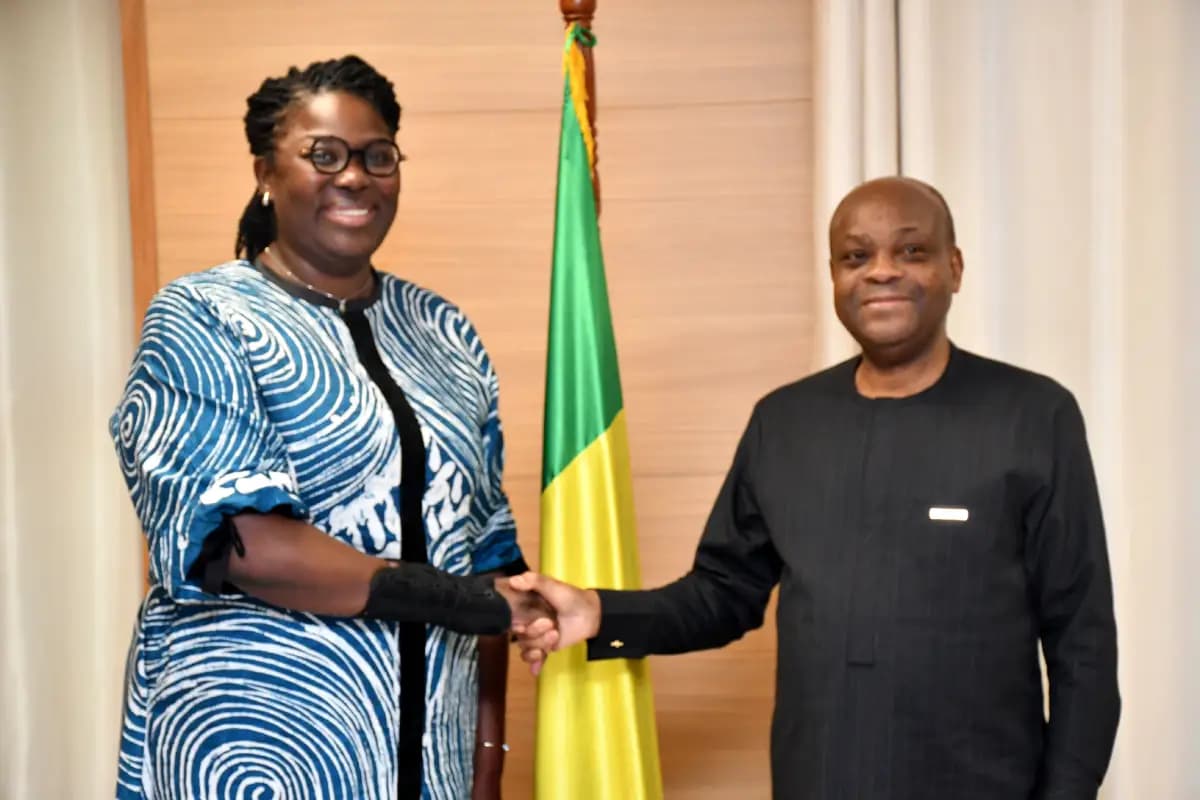 Bénin-Cour Constitutionnelle: Dorothé Sossa reçoit en audience Clara Cole, directrice Afrique de l’Ifes
