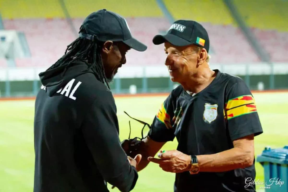 Aliou Cissé et Gernot Rohr