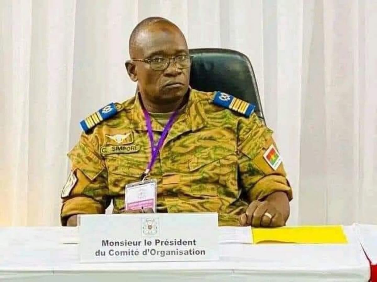Le ministre de la Défense du Burkina, le général de brigade Célestin Simporé