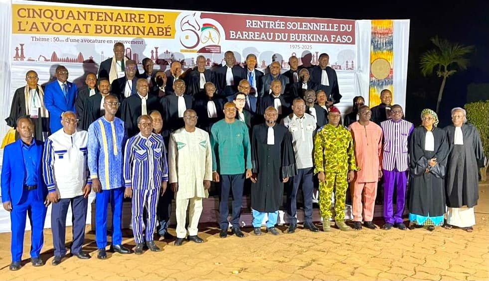 Burkina Faso : Rimtalba Jean Emmanuel Ouédraogo affirme que la justice ne doit pas être un privilège lors du cinquantenaire de l’avocature