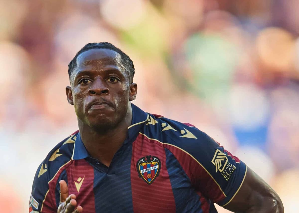 Arsenal et Man United en lice pour le Camerounais