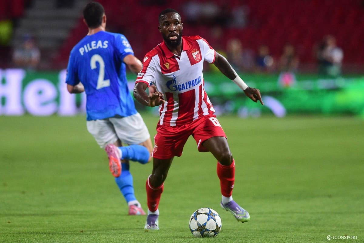 Shavy Babicka signe en Turquie