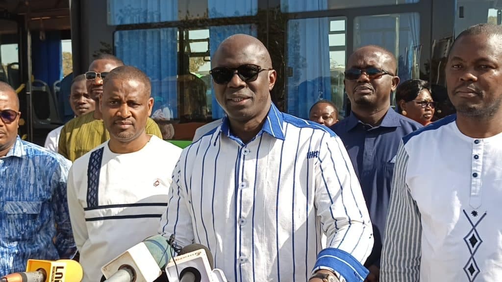 Burkina Faso : SOTRACO reçoit 530 bus grâce au partenariat entre Vista Bank et l’État burkinabè