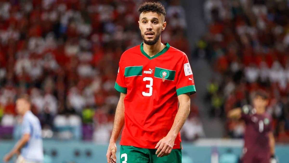 Manchester United a aidé Noussair Mazraoui après la finale perdue au Maroc