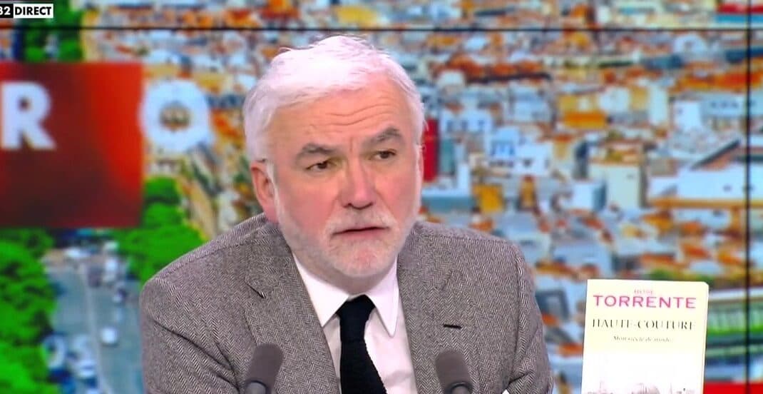 Pascal Praud soutient Sonia Mabrouk et critique le maintien de Jean‑Marc Morandini sur CNEWS