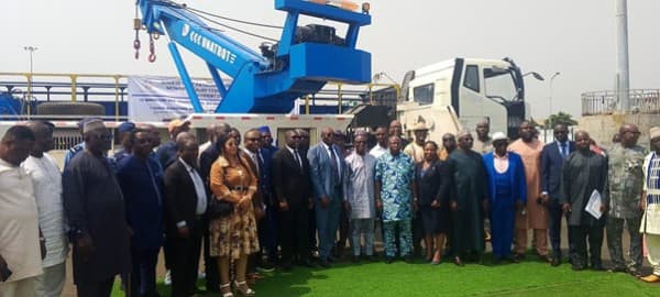 Togo : Deux camions-grues déployés par l’Union nationale des transporteurs pour fluidifier le trafic routier