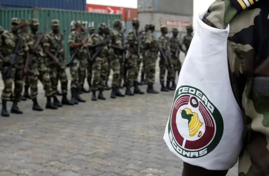Putsch manqué au Bénin : la CEDEAO maintient ses troupes à Cotonou