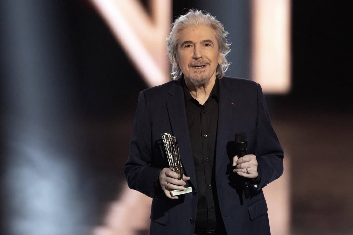 Serge Lama dit que sa jambe gauche le lâche