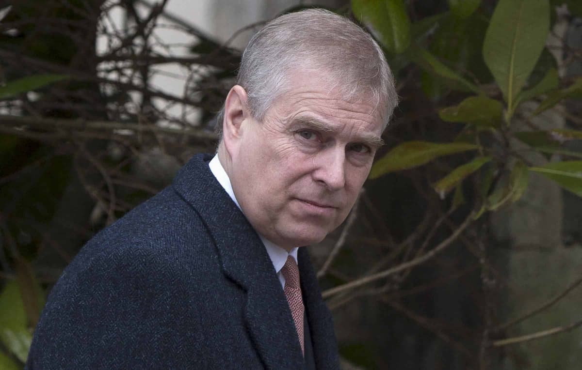L’ex-prince Andrew-Mountbatten Windsor arrêté pour suspicion d’abus de fonction publique
