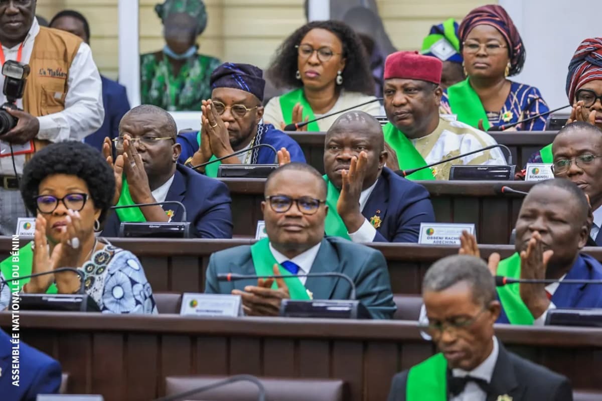 Bénin : la liste des membres des bureaux des groupes parlementaires UP-R et BR dévoilée