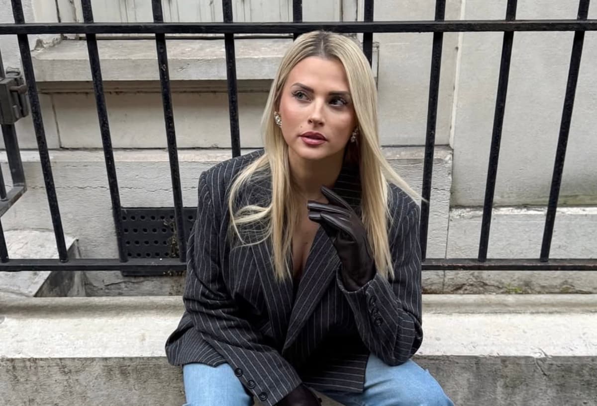 Kelly Vedovelli est enceinte de son premier enfant