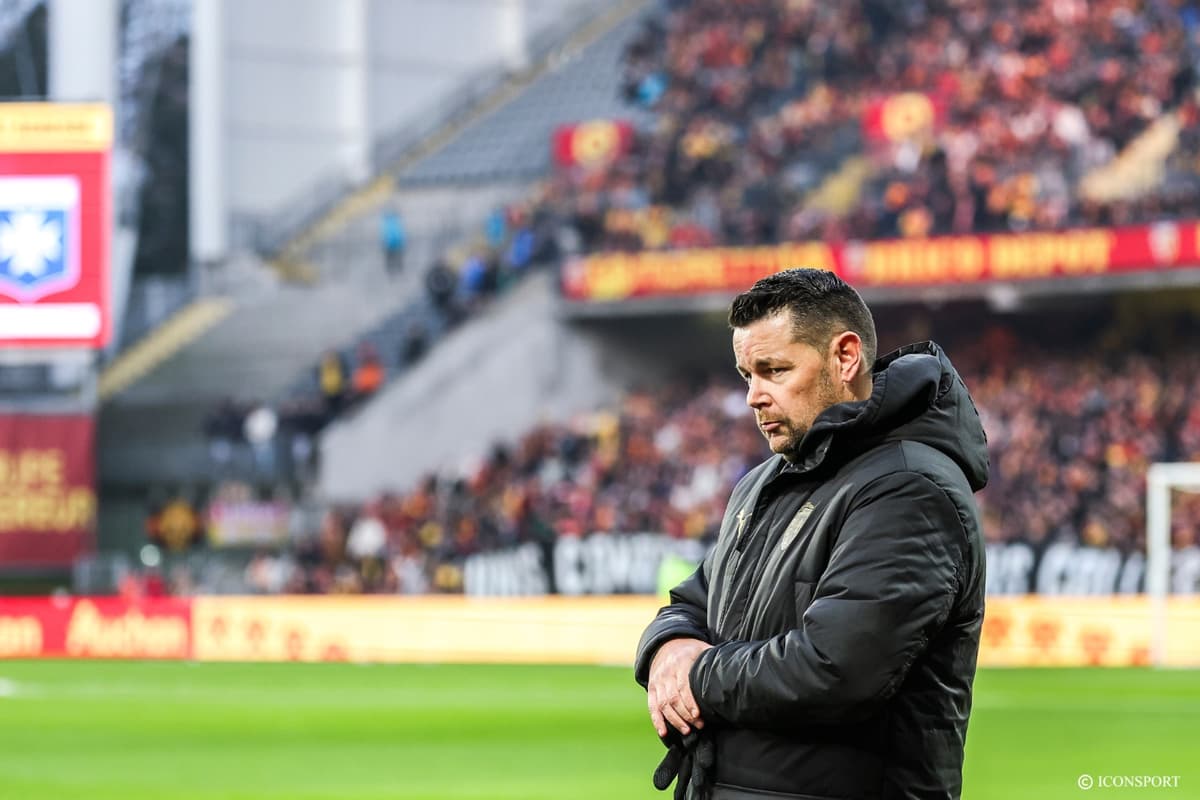Ligue 1 RC Lens : Pierre Sage met en garde avant le déplacement au Paris FC