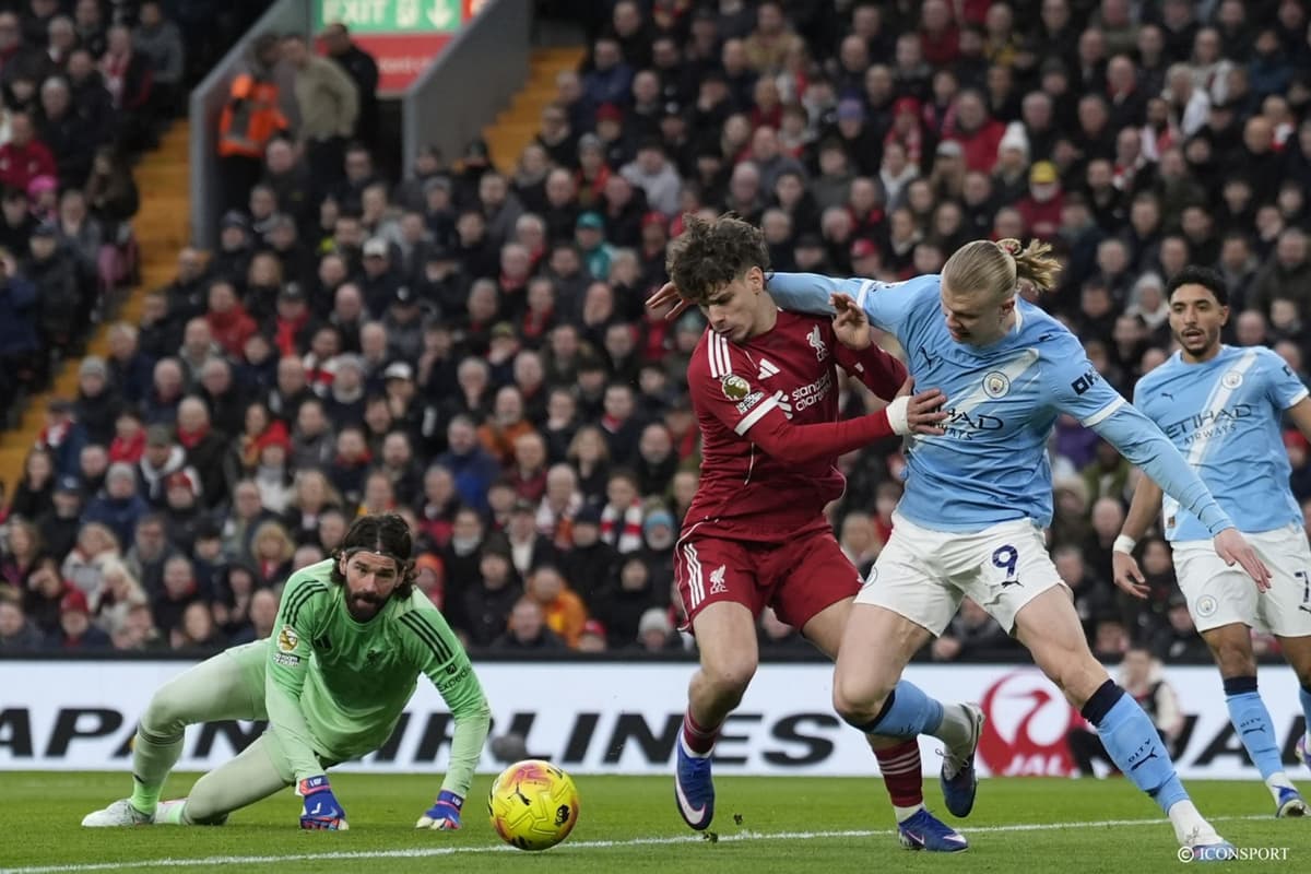 Premier League : Manchester City renverse Liverpool à Anfield et reste au contact d’Arsenal