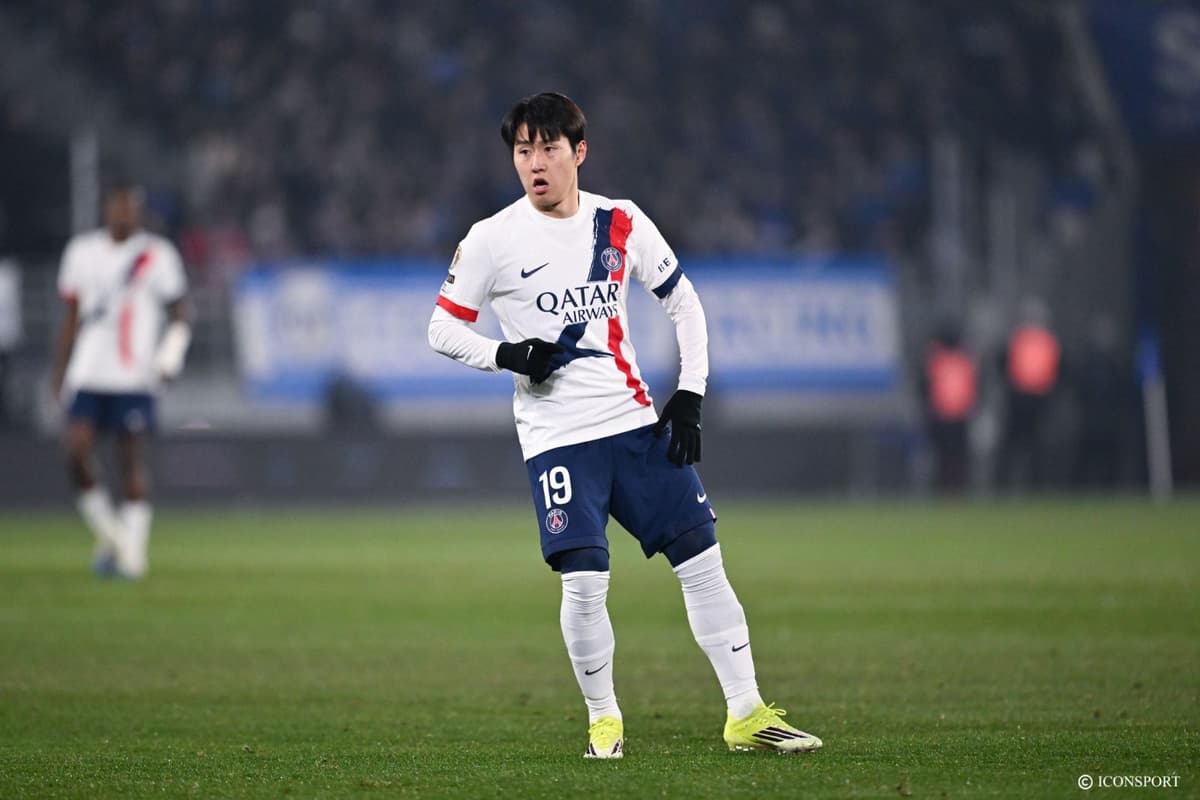 PSG bat l’OM 5-0 en J21, Lee marque le cinquième but