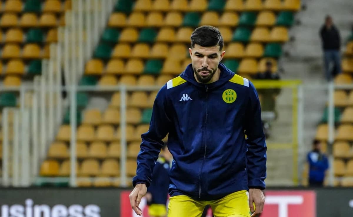 LDC CAF – JS Kabylie : Mahious perçoit un salaire élevé et affiche 0 but