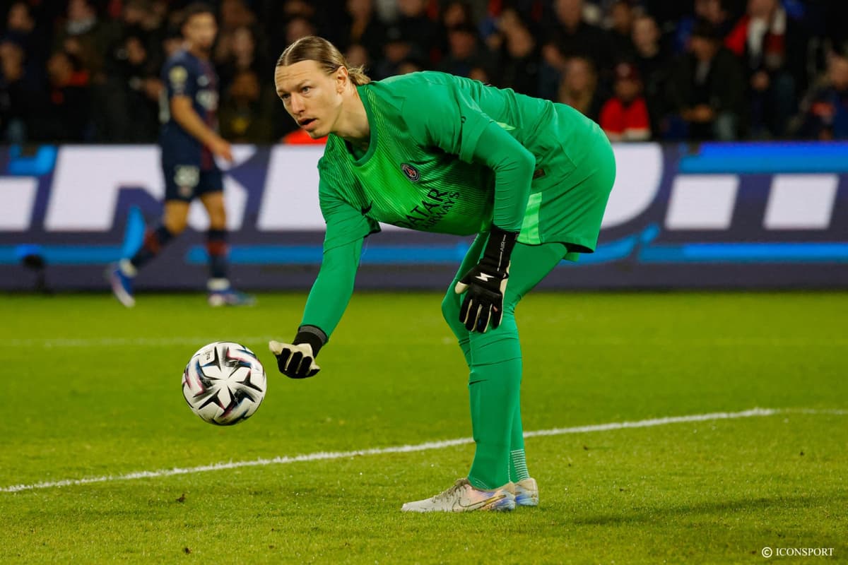 Matvey Safonov revient sur son premier Classique PSG–OM en Ligue 1