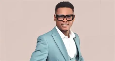 Bénin: le tiktokeur Alain Kenneth interpellé par les éléments du commissariat de Godomey