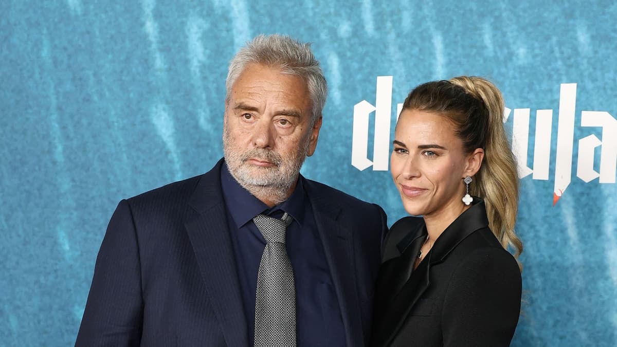Luc Besson et Sarah Saldmann ensemble à l’avant-première de Dracula à Los Angeles