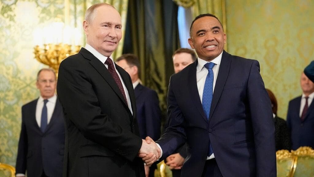 Madagascar : Randrianirina scelle le rapprochement avec la Russie à Moscou