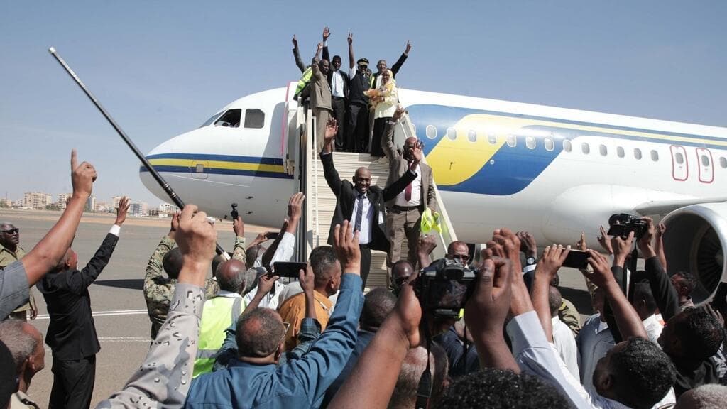 Soudan : un avion de ligne atterrit à Khartoum après presque trois ans d’interruption