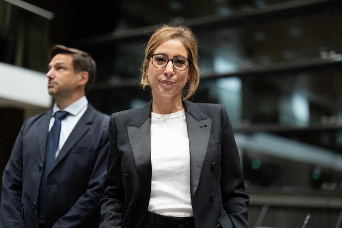 Léa Salamé au JT de 20H visée par la critique «Ce n’est pas normal qu’on ait pensé à elle»