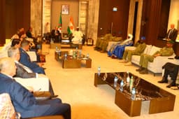 Algérie : le Premier ministre Sifi Ghrieb à Niamey pour une visite de travail de deux jours