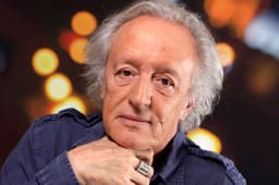 Didier Barbelivien partage son temps entre le Parc Monceau en semaine et Montfort-l’Amaury le week-end