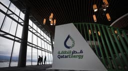 Qatar : QatarEnergy cesse la production de GNL après des frappes iraniennes sur des installations