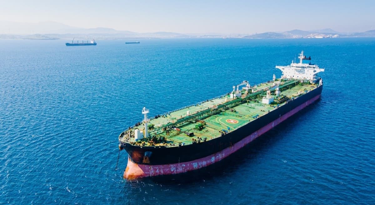 Les États-Unis desserrent l’étau sur 140 millions de barils de pétrole iranien