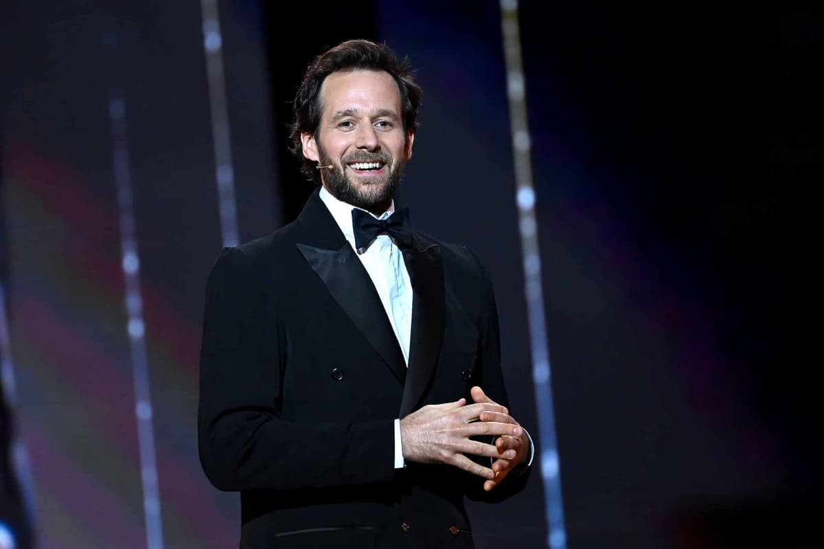 Benjamin Lavernhe confirme que c’était bien Jim Carrey aux César