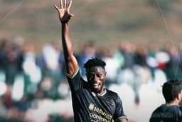 Mohamed Saliou Bangoura : le Guinéen auteur d’un quadruplé avec le MC Alger