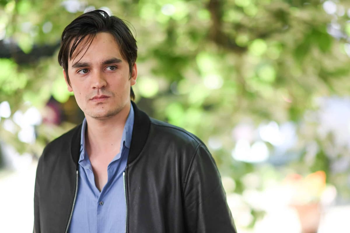 Alain-Fabien Delon au tribunal en gilet pare-balles, il évoque des menaces de mort