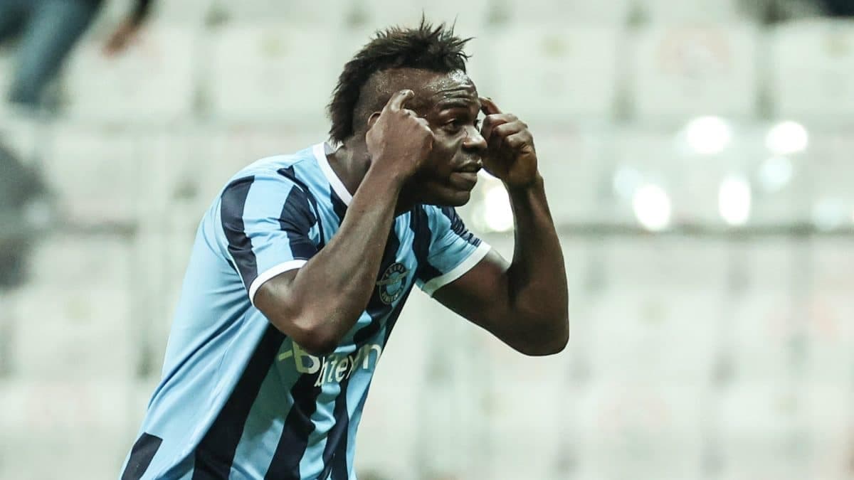 Officiel: Mario Balotelli file en Suisse