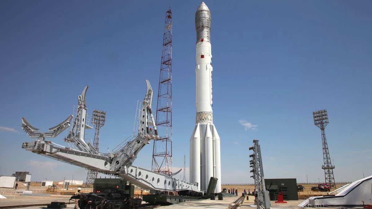 Après l’échec de Angosat-1, l’Angola lance son deuxième satellite de communication, AngoSat-2