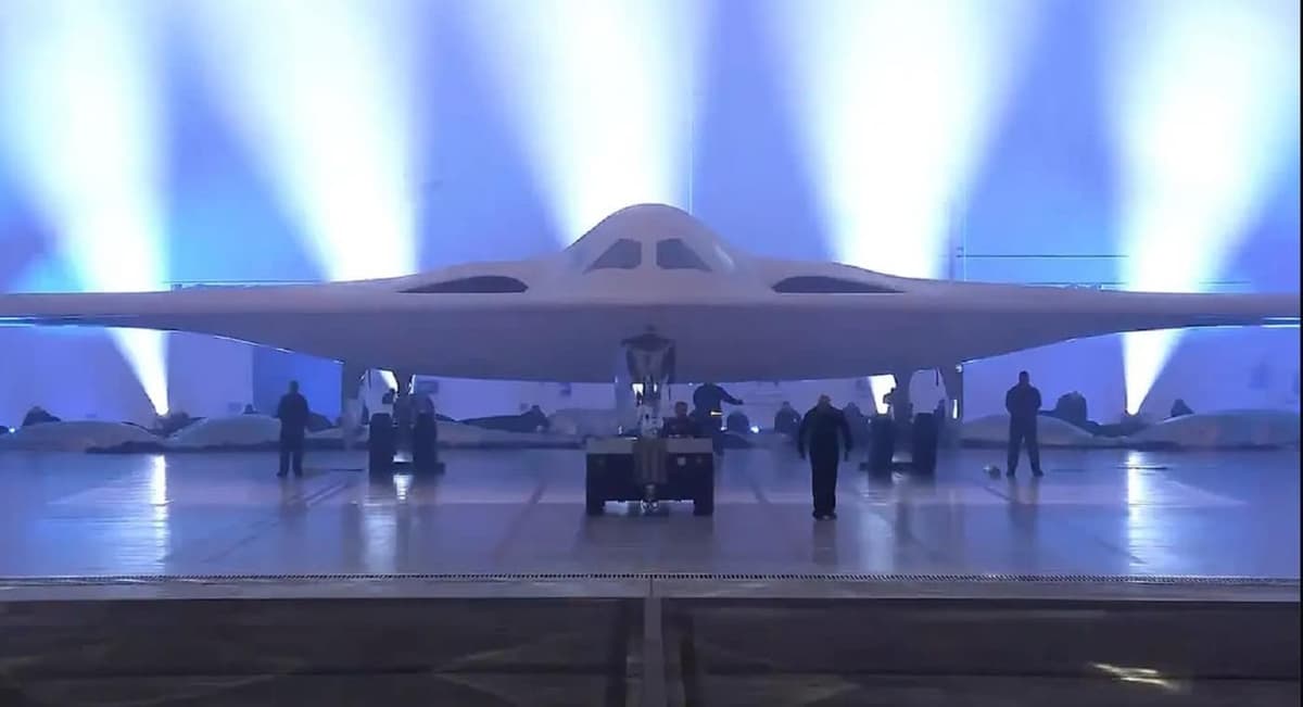Bombardier B-21 Raider: les États-Unis dévoilentÂ le 1er appareil de 6e génération au monde