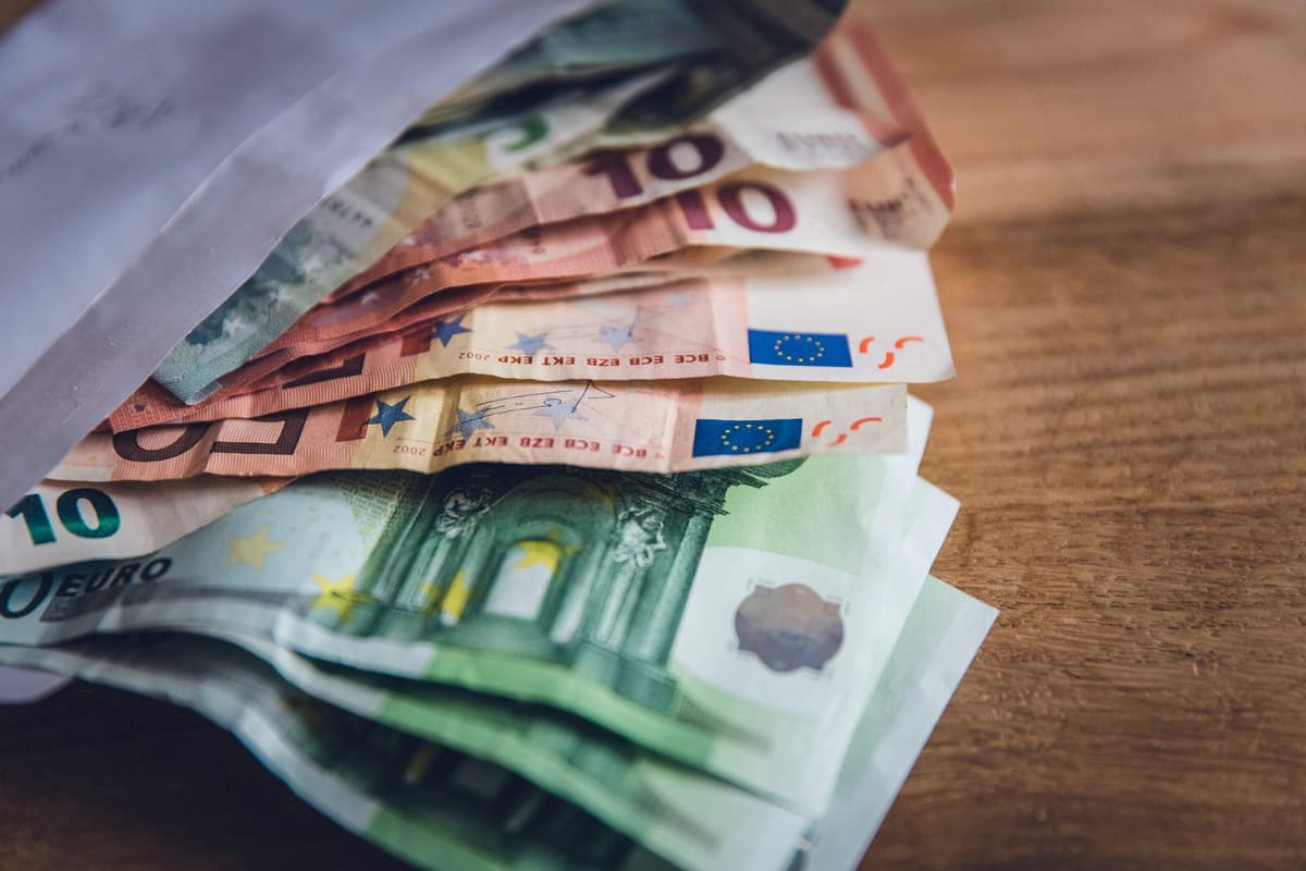 Il trouve une enveloppe contenant une somme estimée à  près de 2 millions f CFA et la remet à  la police