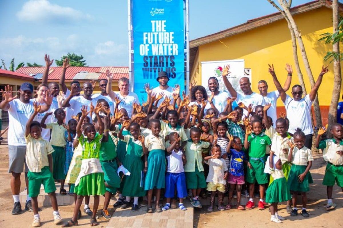 Manchester City soutient un projet d’adduction d’eau potable au Ghana