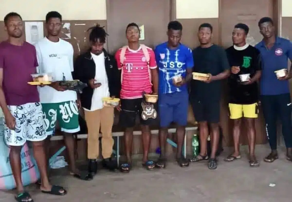 Bénin: gardés à  vue, les 8 footballeurs enfin libérés