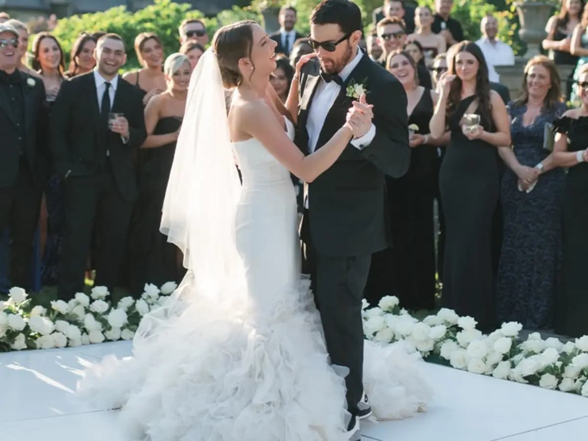 Eminem: mariage de sa fille Hailie Jade avec Evan McClintock (images)