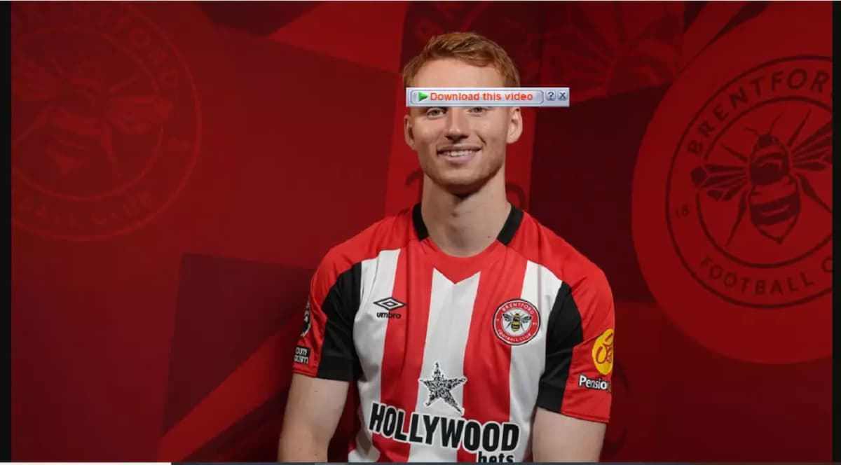 Liverpool: Sepp van den Berg file à  Brentford