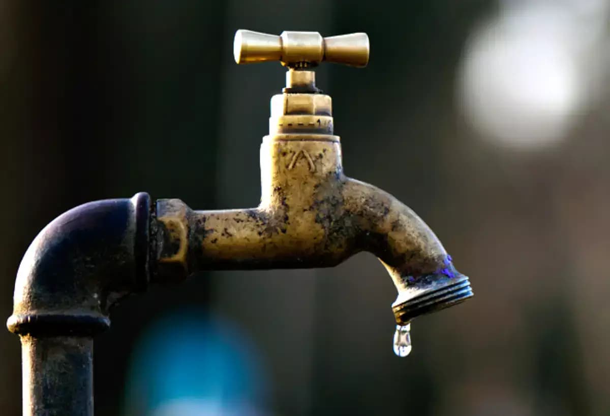 Dommages sur une conduite DN 400 de la SONEB: des perturbations dans la fourniture d’eau annoncées dans plusieurs localités