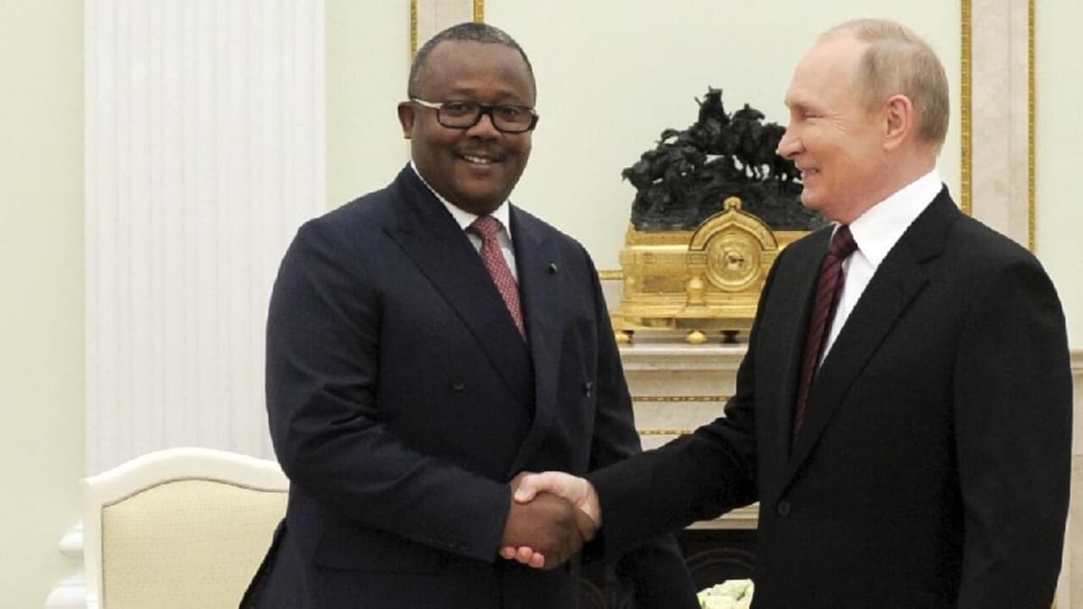 Relations Bissau-Moscou : entretien téléphonique entre Umaro Sissoco Embalà³ et Vladimir Poutine