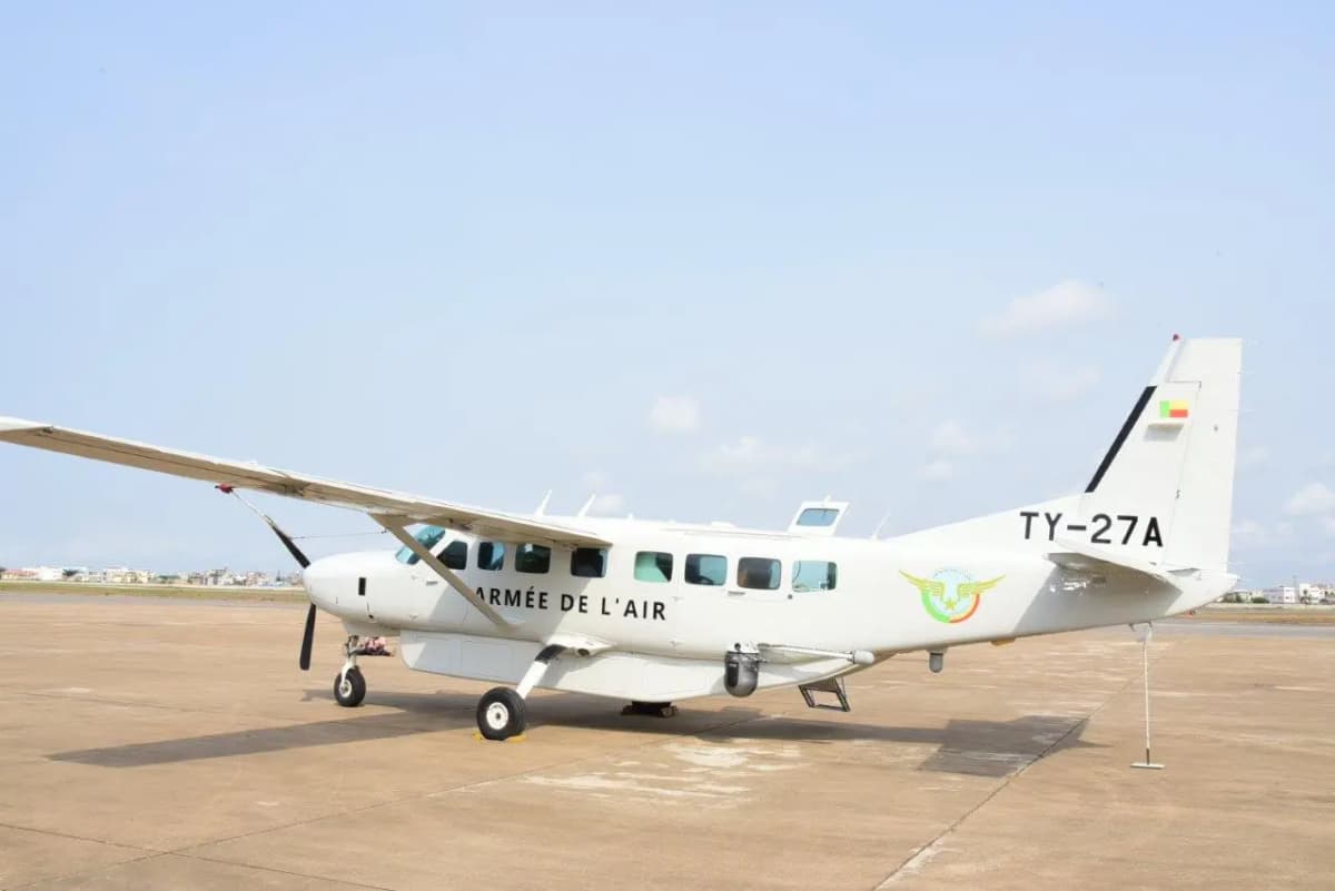 Polémique après le don par l’UE d’un avion de surveillance  au Bénin