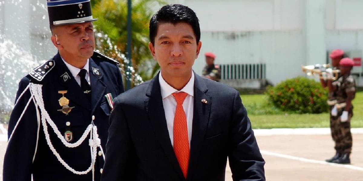 Madagascar : Andry Rajoelina aurait quitté le pays à bord d’un avion militaire français