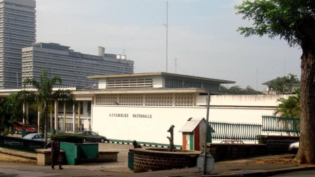 Côte d’Ivoire : trois députés-maires du PDCI refusent d’intégrer le groupe parlementaire du parti